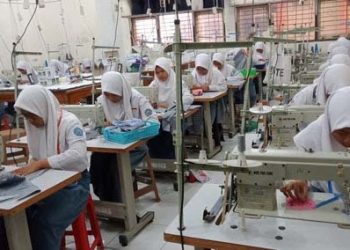 SMKN 1 Brebes dan SMKN Matesih Tingkatkan Minat Wirausaha Siswa