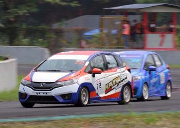 Pembalap Muda Unjuk Gigi di Ajang Balap Honda Brio dan Jazz Speed Challenge