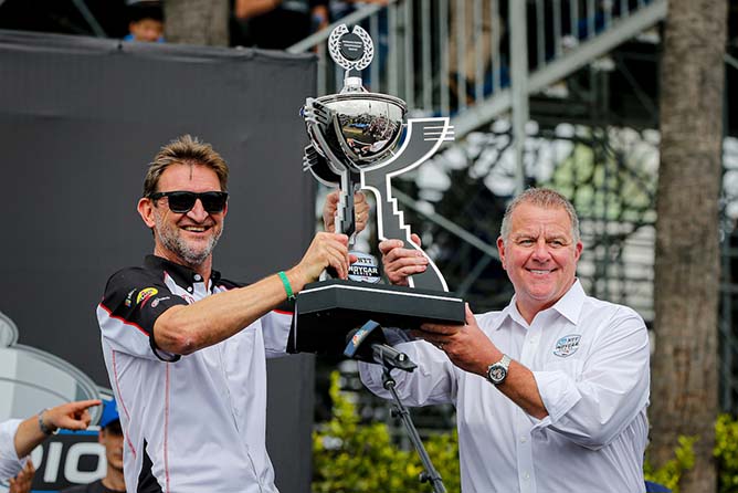 Honda Raih Gelar Juara Ganda di Ajang Balap NTT Indycar Series Musim 2021