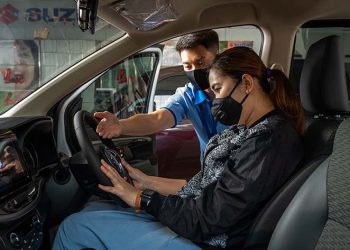 Tips Agar Posisi Duduk Nyaman dan Aman Saat Berkendara