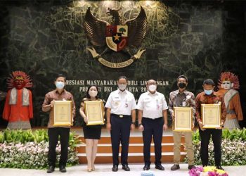 Auto2000 Daan Mogot Meraih Penghargaan Tempat Uji Emisi Terbaik