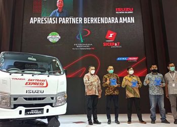Isuzu Berikan Apresiasi Keselamatan Berkendara Kepada Para Mitra Bisnis