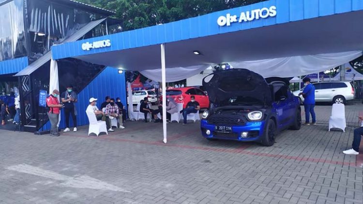 Antusias Pengunjung Minati Layanan Jual Mobil OLX Autos di GIIAS 2021
