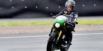 Luar Biasa, Presiden Jokowi Gunakan Helm RSV SV300 Kelilingi Sirkuit Mandalika