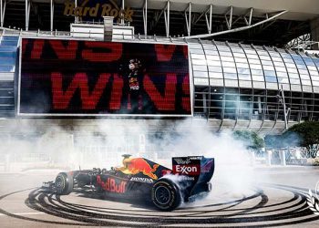 Honda Sukses Antarkan Max Verstappen Menjadi Juara Dunia di Ajang F1 Musim 2021