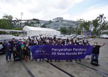 Honda Gelar Penyerahan All New Honda BR-V Kepada Konsumen Pertama