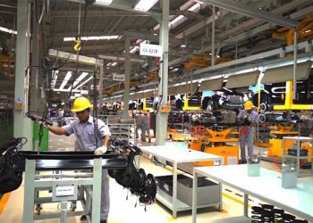 Implementasi Industri 4.0, Kini DFSK Sudah Menerapkan Teknologi Robotik Hingga 90% Di Pabrik