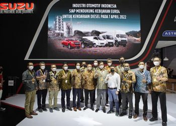 Isuzu dan Perusahaan Pengguna Kendaraan Komersial Kompak Mendukung Program Euro4