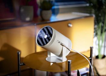 Proyektor Portable Samsung The Freestyle Kini Sudah Dapat Dipesan