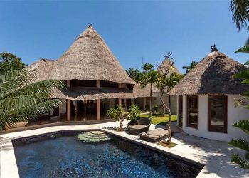 SCOP3 Group Menandatangani Kontrak Kerjasama dengan One Eleven Luxury Villas & bvilla Seminyak Bali sebagai klien Contracting Service