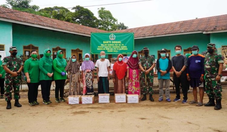 Danrem 064/MY dan Ketua Persit KCK Koorcab Rem 064, Beri Bantuan Korban Banjir di Kota Serang