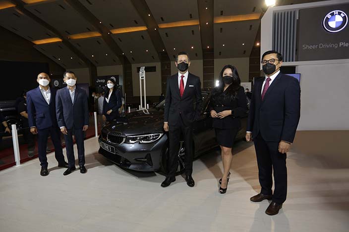 BMW Indonesia Bersama dengan BMW Astra Hadirkan Rangkaian Kendaraan BMW Terbaru dan Penawaran Terbaik di IIMS 2022