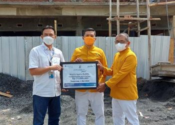 Sambut Kemilau HUT Ke-33 Tahun, FIFGROUP Beri Bantuan ke Rumah Ibadah dari 5 Agama