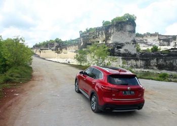 MG Indonesia Luncurkan Tim Lintas Mudik Bersama MG HS i-SMART