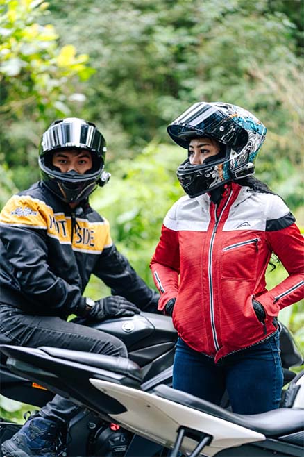 RSV Helmet Luncurkan Helm Full Berbahan Karbon dan Fiber