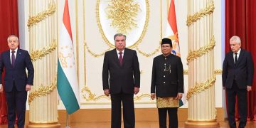 Duta Besar Fadjroel Rachman Menyerahkan Surat Kepercayaan Kepada Presiden Republik Tajikistan