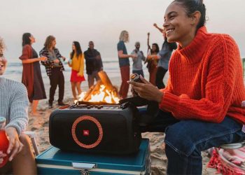 Temukan Perangkat Audio Yang Tepat Sempurnakan Momen Liburan Memukau!