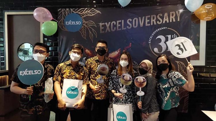 #Excelsoversary31th Berbagi Keceriaan