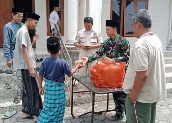 Denbekang III-44-04/Serang Berbagi di  Jum’at Berkah