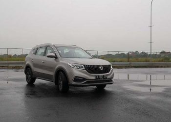 Waspada Menghadapi Musim Hujan dan Memaksimalkan Intelligent Feature DFSK untuk Berkendara