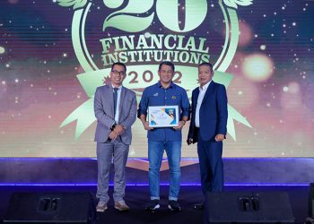 Asuransi Astra Raih Top 20 Financial Institution Awards dan Best CFO Awards 2022