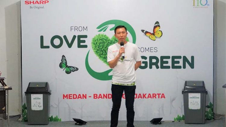 Sharp Indonesia Ajak Kaum Muda Untuk Peduli Terhadap Lingkungan Dengan Mendaur Ulang Sampah Plastik
