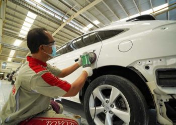 Curah Hujan Kembali Tinggi, Ini Tips Jaga Bodi Mobil Hindari Karat dan Tak Tampak Kusam