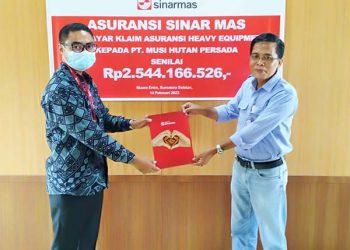 Asuransi Sinar Mas Melakukan Pembayaran Klaim Alat Berat Senilai Rp 2.544.166.526,-