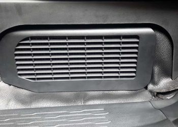 Waspadalah, Ventilasi di Bawah Jok Penumpang Depan Innova Zenix Hybrid, Jangan Sampai Tertutup