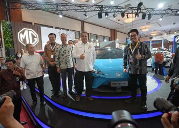 MG Hadirkan Si Biru MG4 EV di Gaikindo Jakarta Auto Week 2023