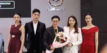 Mazda Indonesia Hadirkan Fashion Show Mazda Curated Takumi Jacket By Jeffry Tan di GJAW 2023