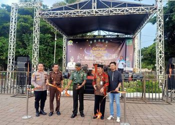 Kodim 0602/Serang Bersama PT Citra Bonanza Expres Gelar Gebyar Ramadhan dan Bazar Sembako