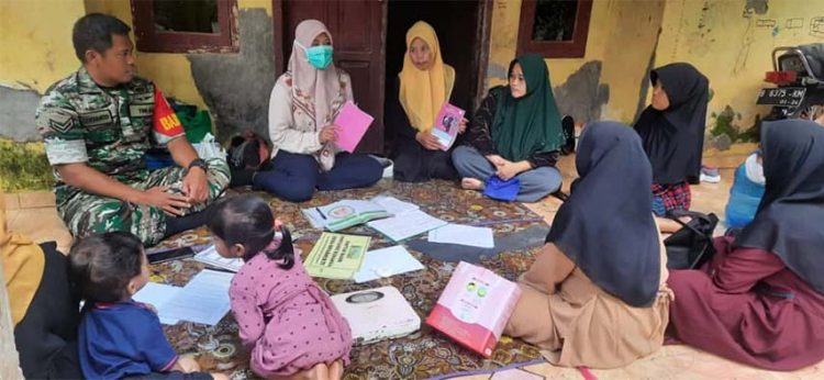 Babinsa Kodim 0602/Serang Laksanakan Pendampingan Kegiatan Posyandu