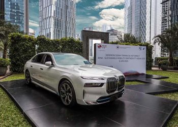 BMW Group Indonesia Menjadi Pelopor dan Pemimpin Pasar Kendaraan Listrik Premium Indonesia