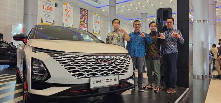 IIMS Surabaya 2023, Chery Tampilkan OMODA 5 SUV Crossover Premium Bergaya Futuristik