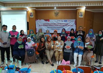 ASM Beri Pelatihan Pengolahan Minyak Jelantah dan Literasi Keuangan Bagi Warga Kampung Bali