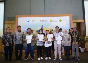 Frisian Flag Indonesia Siap Kirimkan Belasan Peternak Muda Studi Ke Belanda