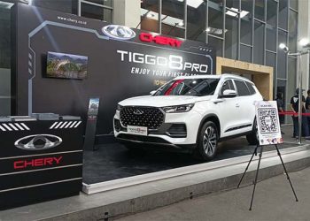 Chery Dukung Premium Music Experience Private Concert HITMAN David Foster and Friends di Indonesia