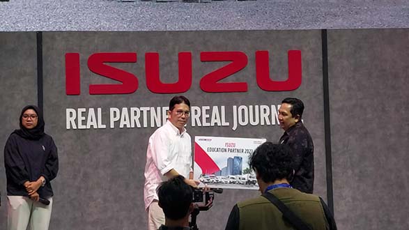 Isuzu Astra Bantu Dunia Pendidikan