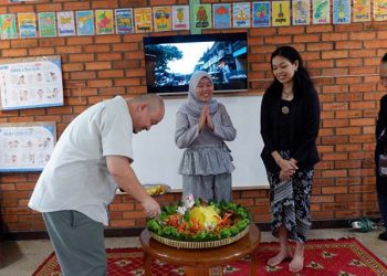 Kolaborasi SOS Children’s Villages dan PT. PNM dalam Program Penyusunan Silabus pada Ruang Pintar