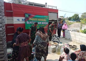 Koramil 0602-19/Cikande Bersama PT. Modern Industrial Estate Cikande Distribusikan Air Bersih
