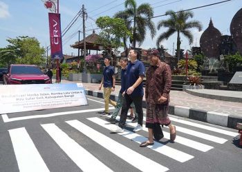 Honda Lakukan Serah Terima Bantuan Revitalisasi Marka Jalan dan Rambu Lalu Lintas di Alun-Alun Kabupaten Bangli