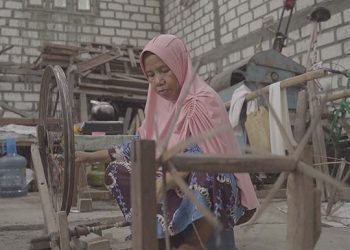 Ibu Rumah Tangga Desa Wedani Sukses Ciptakan Tenun dan Mampu Memberikan Devisa bagi Indonesia