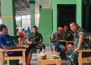 Usai Pembersihan Sampah, Koramil 0602-11/Tirtayasa Makan Bersama Pemulung