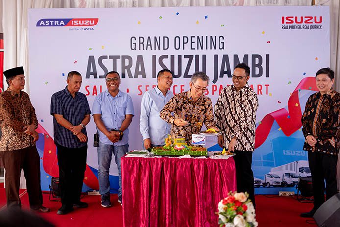 Perluas Jaringan di Sumatera, Isuzu Buka Outlet Kedua di Jambi