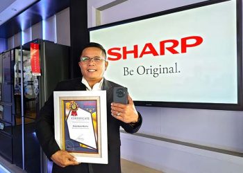 Sharp AQUOS R8s pro Raih Penghargaan The Best Camera for Flagship Smartphone