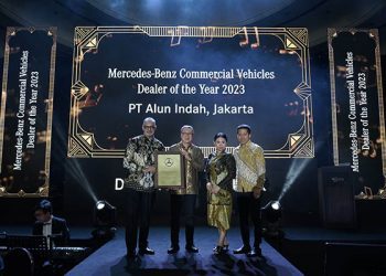 PT Alun Indah Dinobatkan sebagai Mercedes-Benz Commercial Vehicles Dealer of the Year 2023
