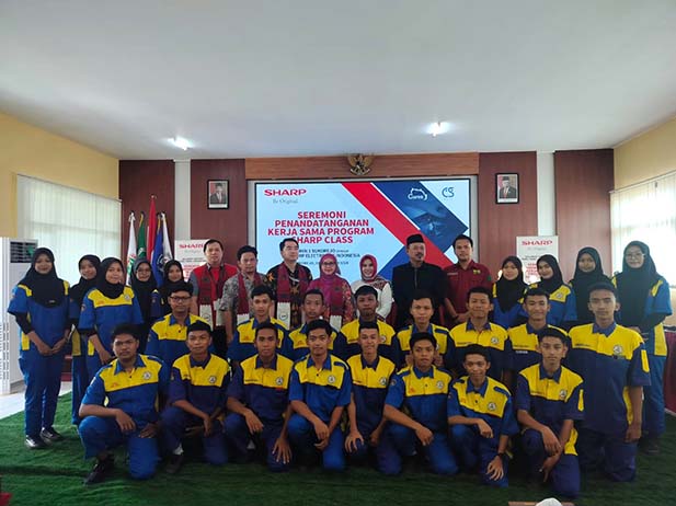 Sharp Indonesia Dukung Upaya Pemerintah Dalam Meningkatkan Lulusan SMK Yang Unggul