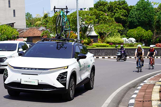 OMODA E5 Menjadi Mobil Resmi Pengawal pada Kompetisi Olahraga Internasional, Sportel Bali Triathlon 2024