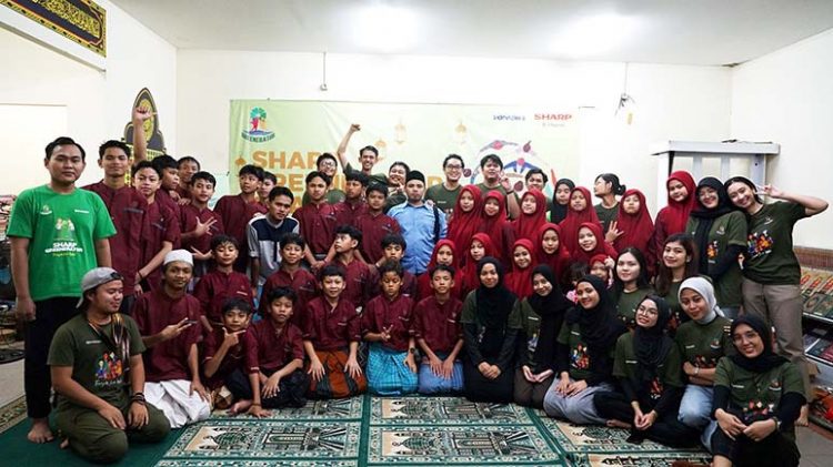 Sharp Greenerator Gelar Charity Program Berbagi Kebaikan Kepada Anak Panti Asuhan